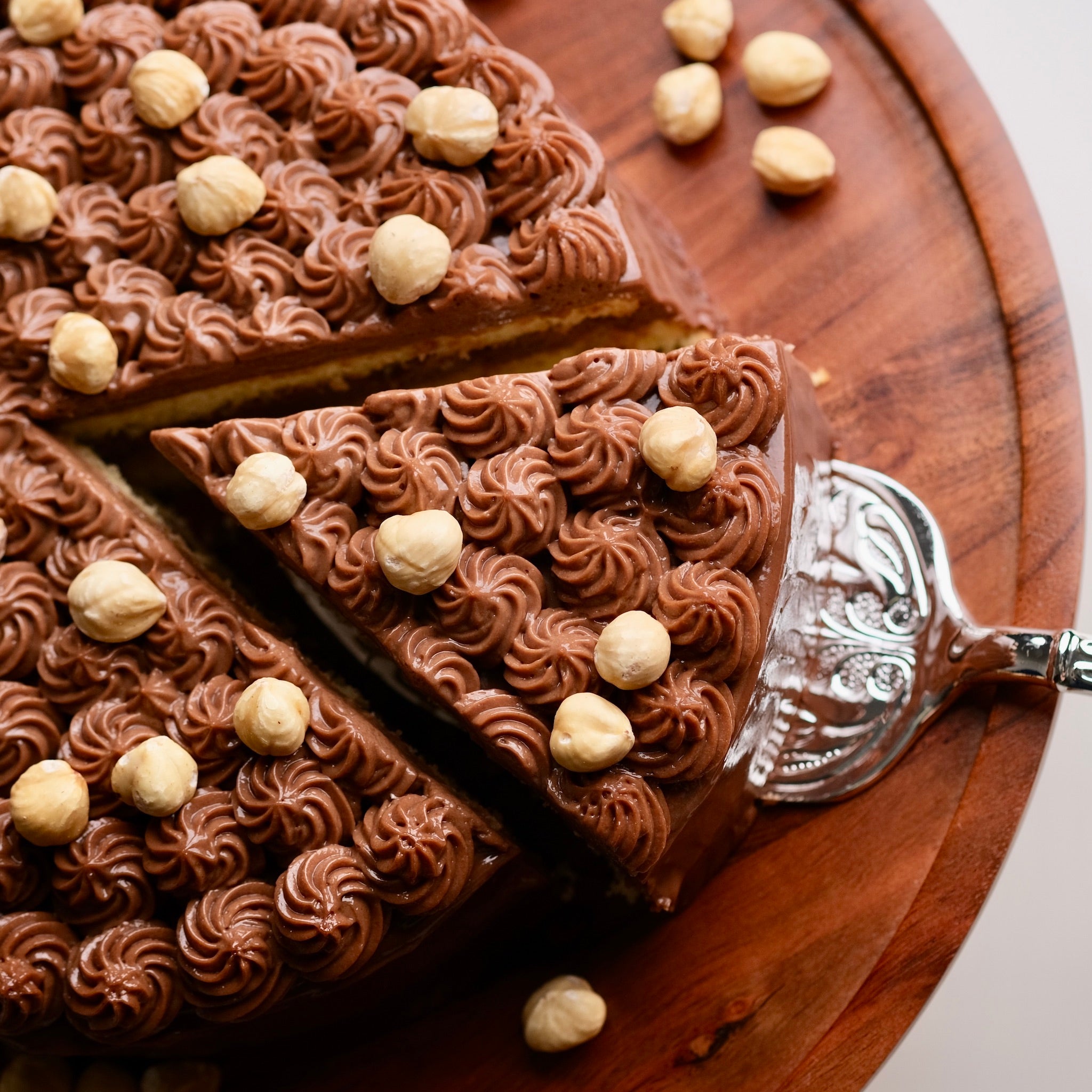 Crunchy Chocolate Hazelnut Cake - Living Sweet Moments